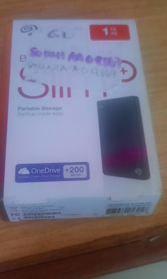 Seagate 1 terabyte external hard drive 3.0, Computers & Tech, Parts