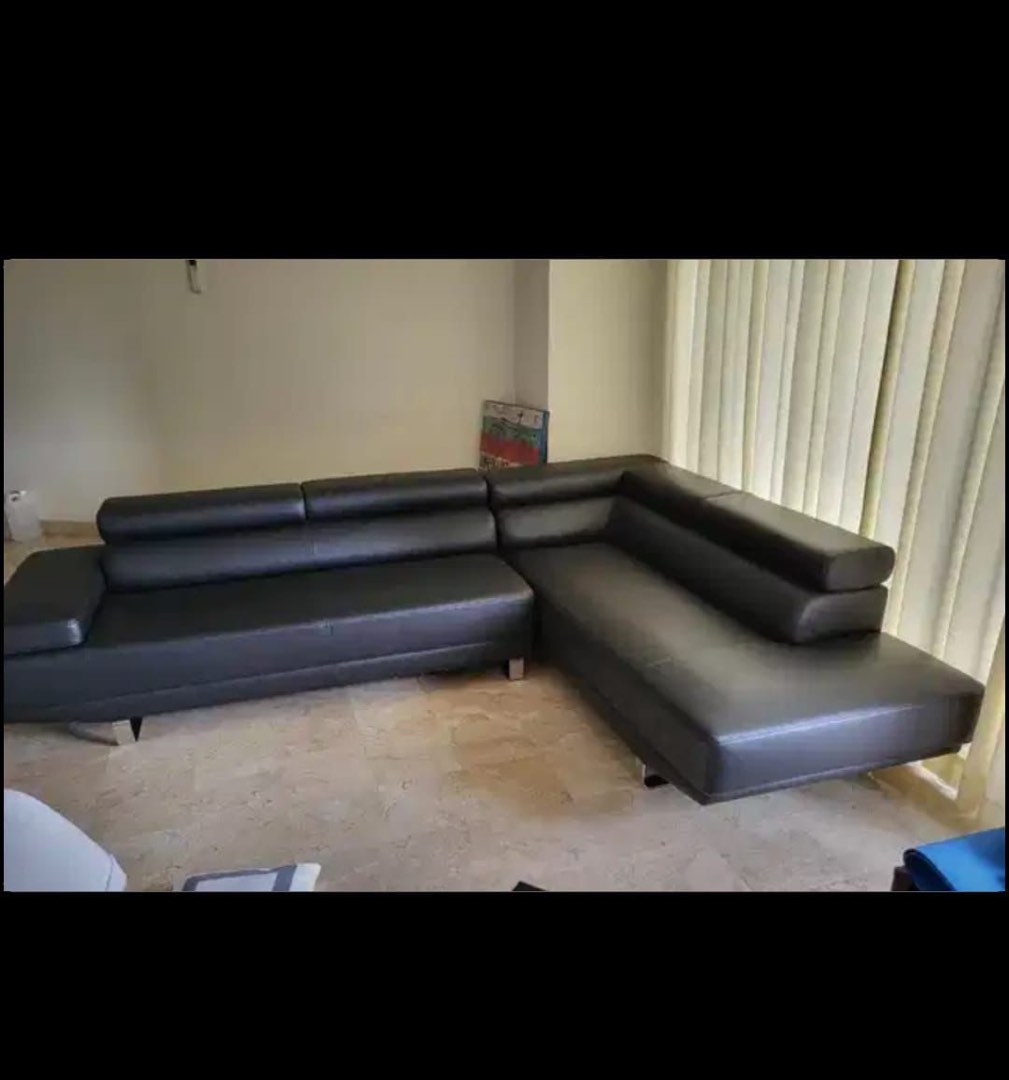 Sofa BTS , Sofa Korea , sofa hitam , sofa rafi Ahmad , sofa mewah Korea