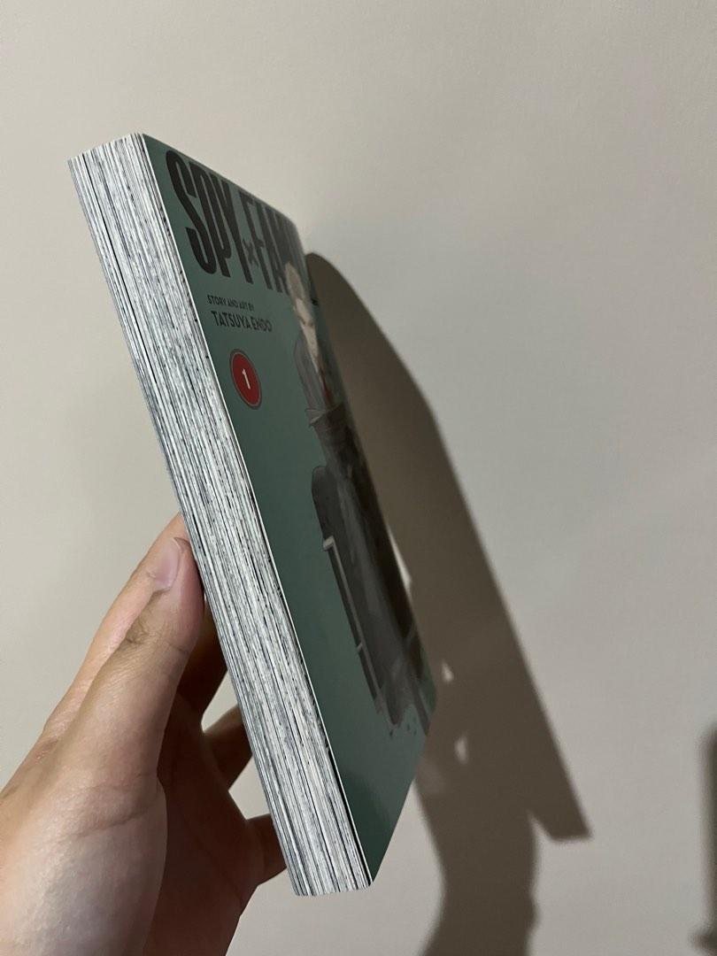 Spy x Family Vol 1 [Like New/PB English], Buku & Alat Tulis, Komik dan