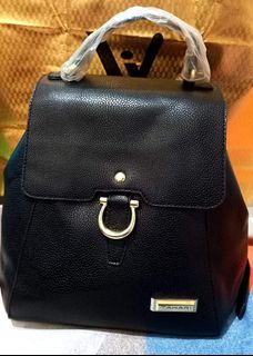 tahari bags View all tahari bags ads in Carousell Philippines