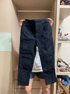 uniqlo深藍色褲子
