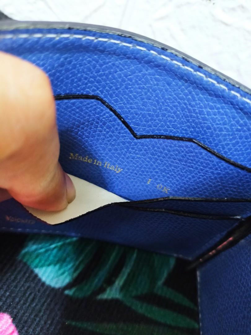 VALEXTRA made in italy SIMPLE GRIP WALLET (Category: Luxury Bags & Wallets) located in La Trinidad. Submitted by xef06 (Listing ID 1192902365, Image 3). Description: super ganda diz pang sosyal.