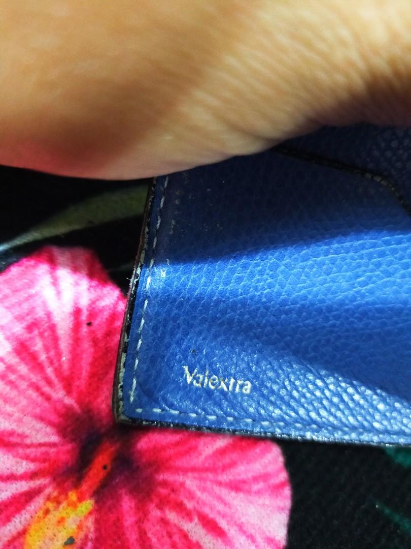 VALEXTRA made in italy SIMPLE GRIP WALLET (Category: Luxury Bags & Wallets) located in La Trinidad. Submitted by xef06 (Listing ID 1192902365, Image 2). Description: super ganda diz pang sosyal.