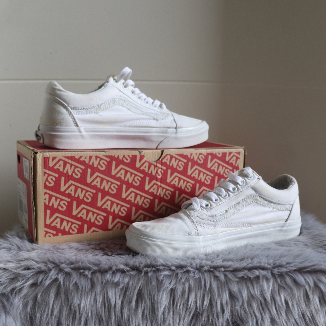 Old skool sales triple white