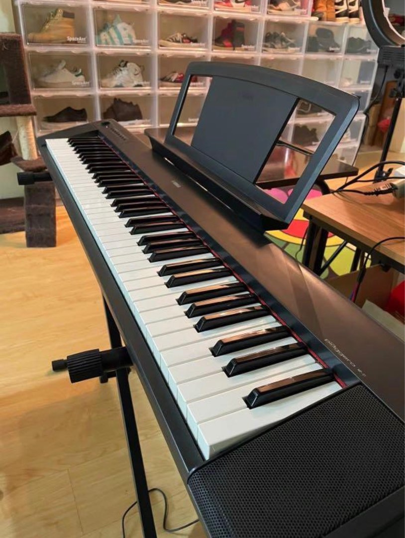 yamaha-piaggero-np-31-piano-keyboard-hobbies-toys-music-media