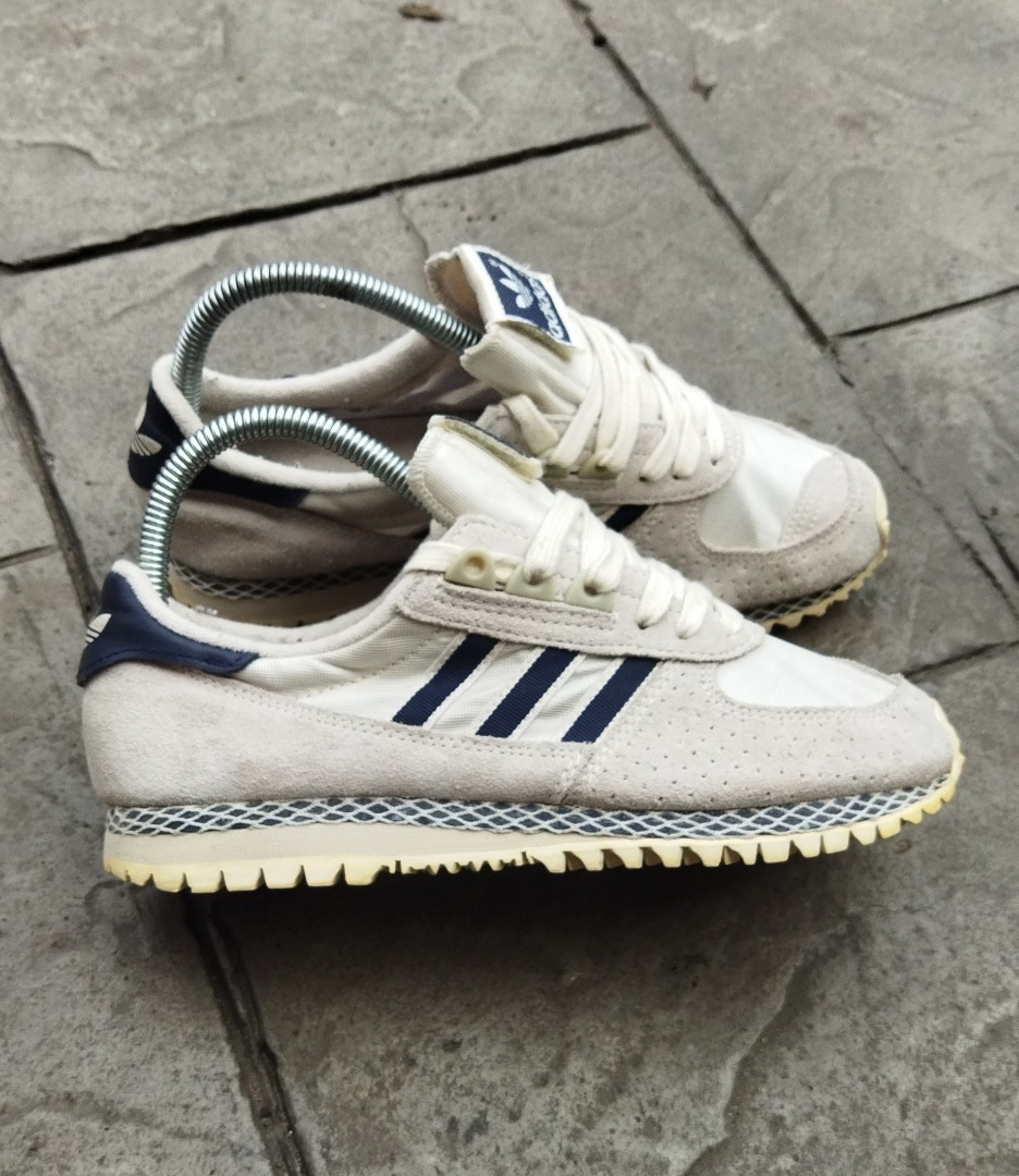 Adidas City Marathon Fesyen Wanita Sepatu di Carousell