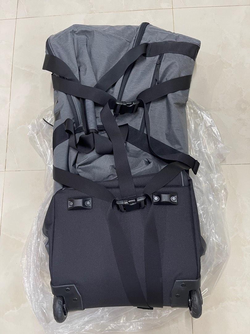 Adidas Golf Travel Bag Cover, Sports Equipment, Sports & Games, Golf on