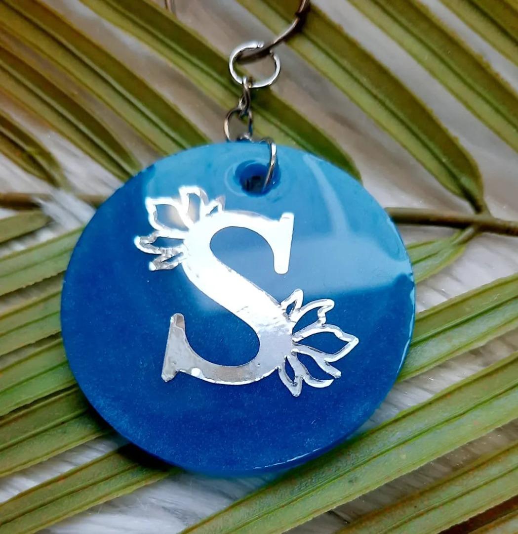 ALPHABET KEYCHAIN MADE OF RESIN, Hobbies & Toys, Stationery & Craft