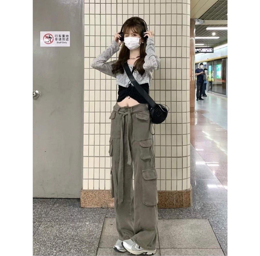 Y2K Baggy Cargo Pants, Women's Fashion, Bottoms, Jeans on Carousell