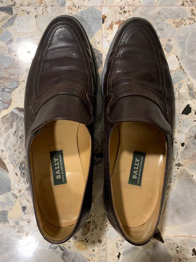 Mens dress sneakers best sale 218