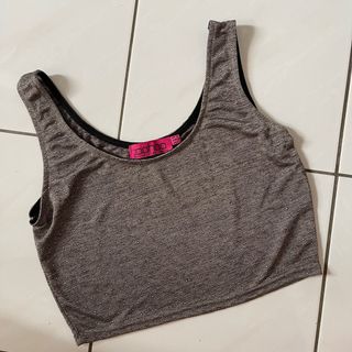 (Category: ) located in . Submitted by sals_wardrobe (Listing ID 1193112570, Image 1). Description: .