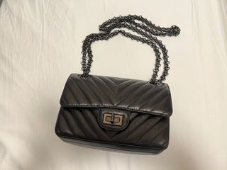 （分類：）位於 。 由 camalux 提交（商品編號 1193182848，圖片 1）。簡介： 。