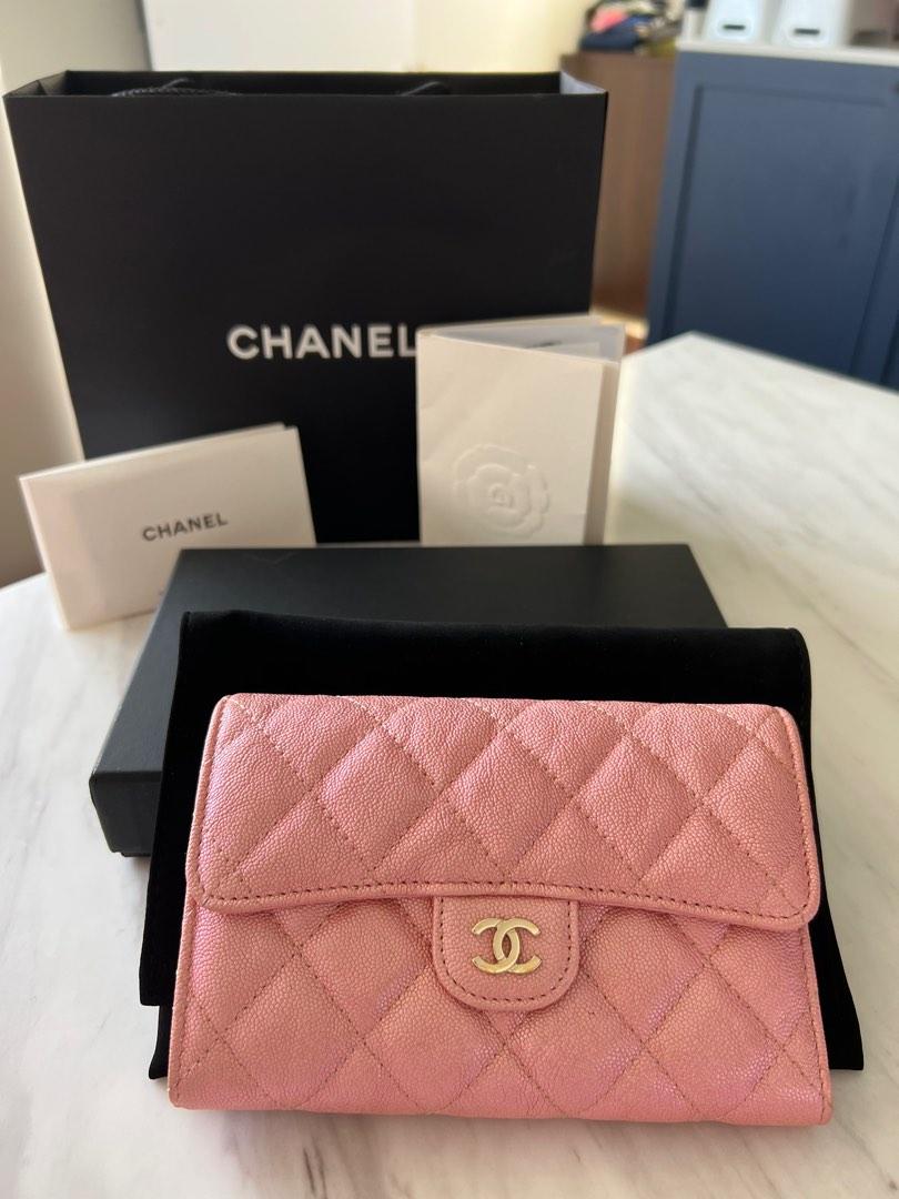Chanel shop wallet 2019