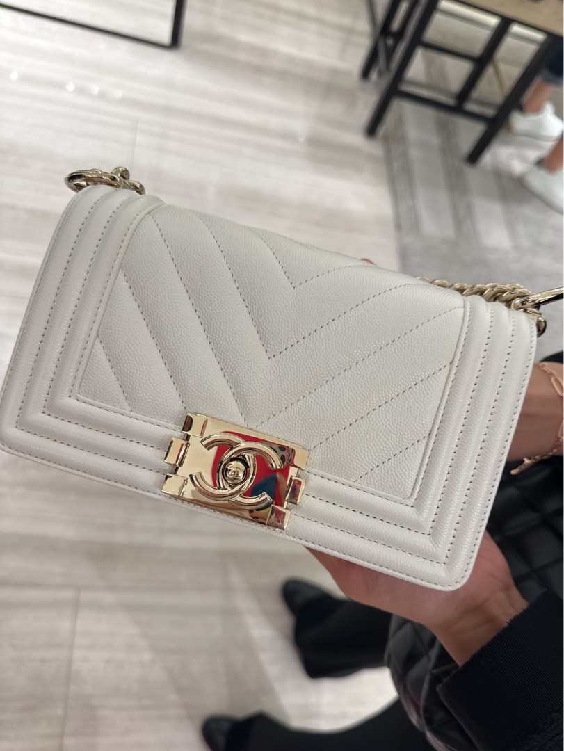 Boy chanel store white
