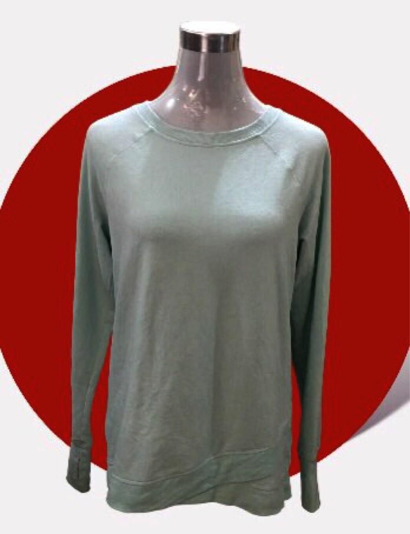 Danskin pull over thumb hole longsleeve Women s Fashion Tops