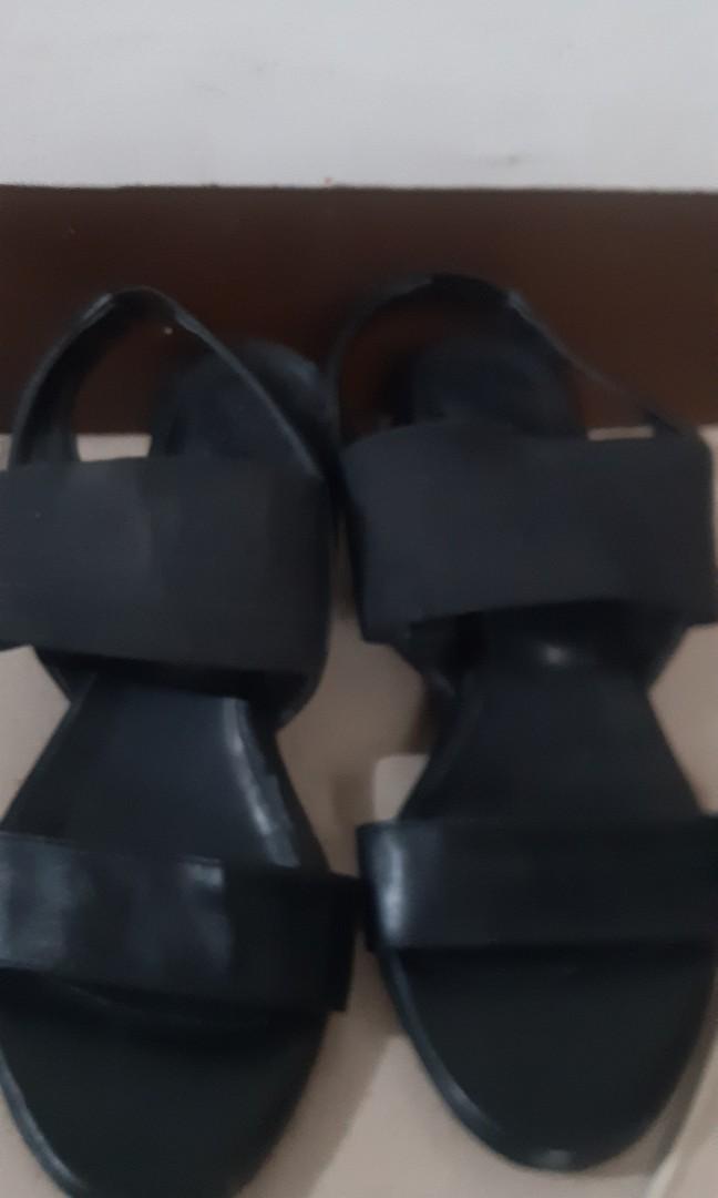Davinci sandal on sale