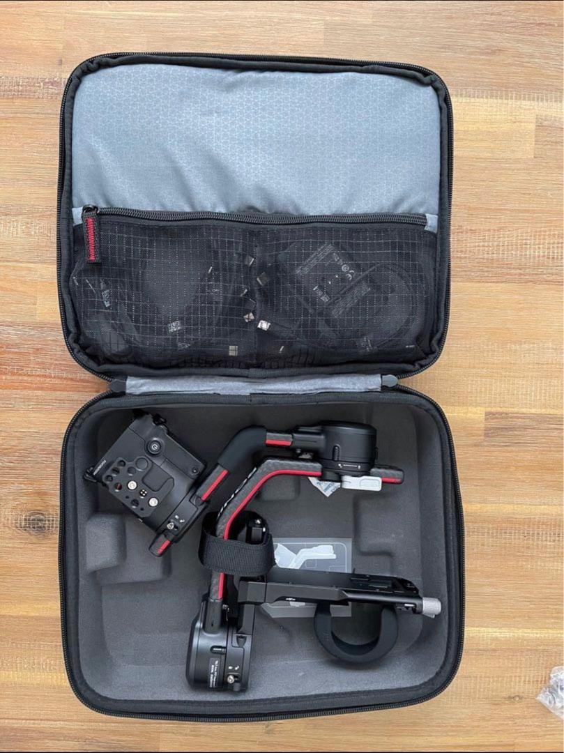 DJI RS2 Pro combo the complete set, Photography, Photography Accessories, Gimbals