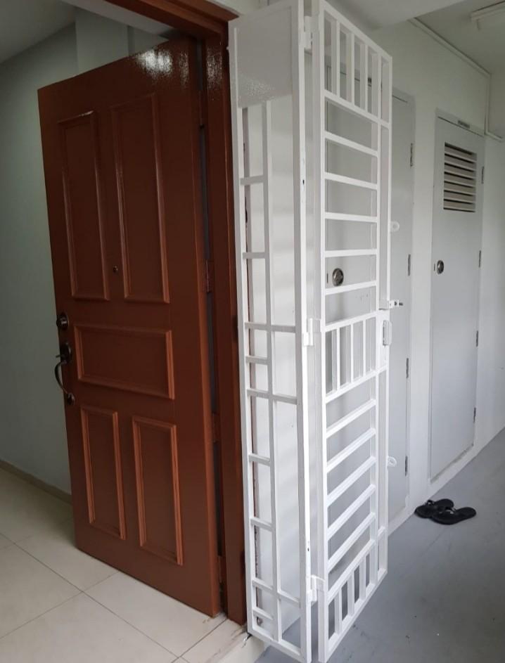 Door painting Door frame painting Main door painting Varnish paint