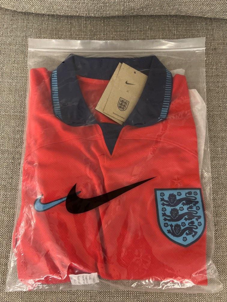 England WORLD CUP 2022 Away Jersey, Men's Fashion, Activewear on Carousell