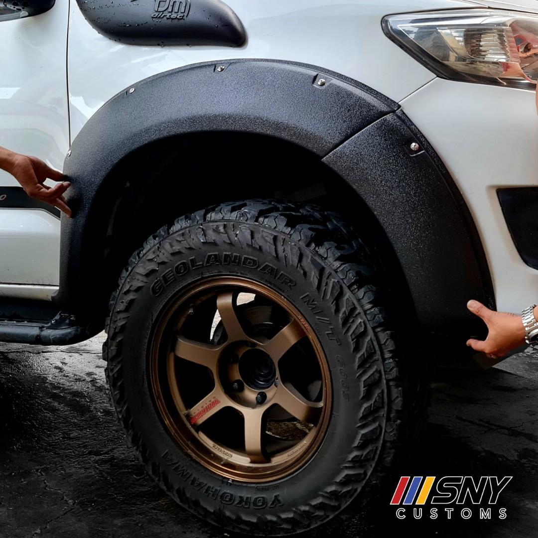 Fortuner Fender flares bushwacker textured Raptor look 2011 to 2015