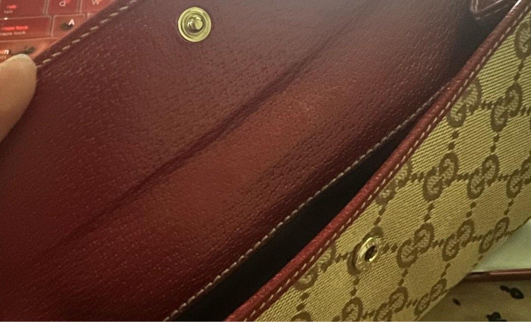 Gucci Sherry line Ribbon long wallet (Category: Luxury Bags & Wallets) located in Makati City. Submitted by damoreluxe (Listing ID 1193088217, Image 2). Description: 💯Authentic Gucci Sherry line Ribbon long wallet Almost New Rank A No inclusions Coded as shown on pic 4 Bought in Japan🇯🇵 Price is negotiable for sure buyers..