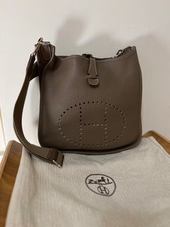 （分類：）位於 。 由 Omni_ 提交（商品編號 1193195067，圖片 1）。簡介： 。