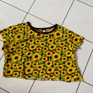 (Category: ) located in . Submitted by sals_wardrobe (Listing ID 1193114599, Image 1). Description: .