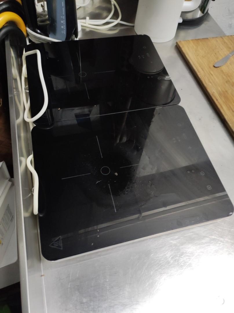 IKEA Portable Induction hob x 2, 家庭電器, 廚房電器, 抽油煙機及爐頭 Carousell
