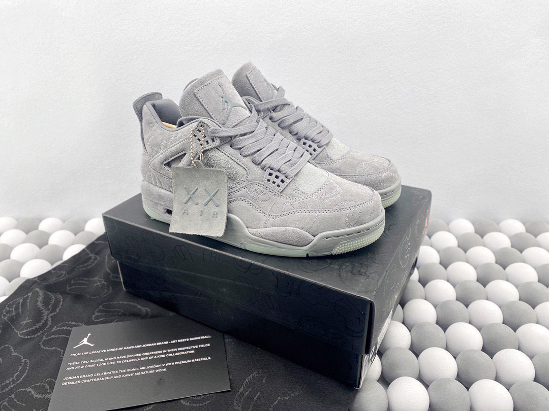 Kaws air discount