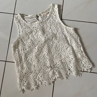 (Category: ) located in . Submitted by sals_wardrobe (Listing ID 1193111067, Image 1). Description: .
