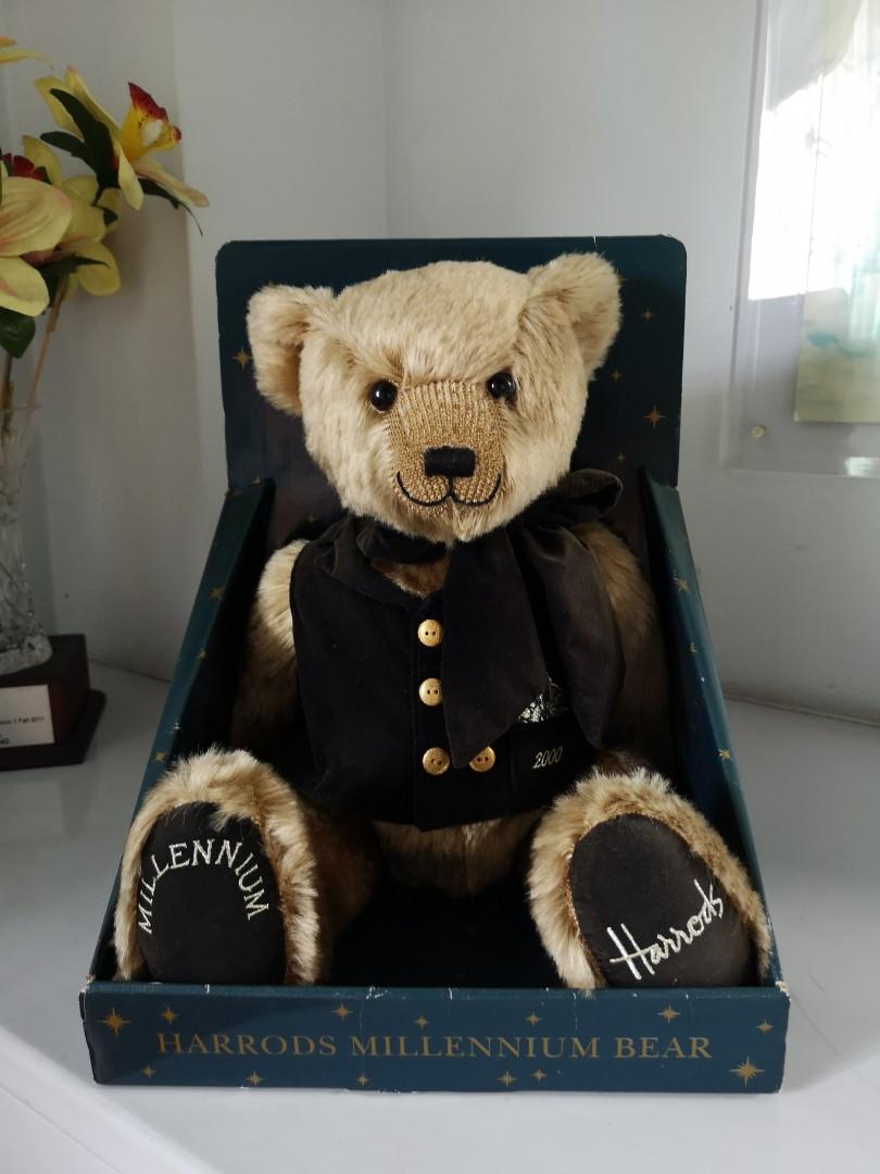 Harrods millenium store bear