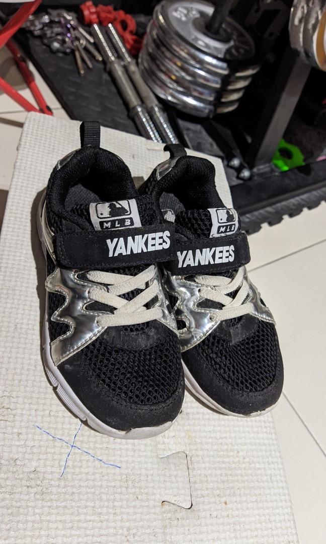 New York Yankees Shoes, New York Yankees High Top Sneaker, Baseball Fan  Converse style hightop, custom shoe, mom dad child shoe