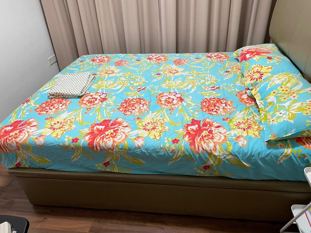 Moving out sale - Queen size bed( Hydraulic storage) + Mattress 