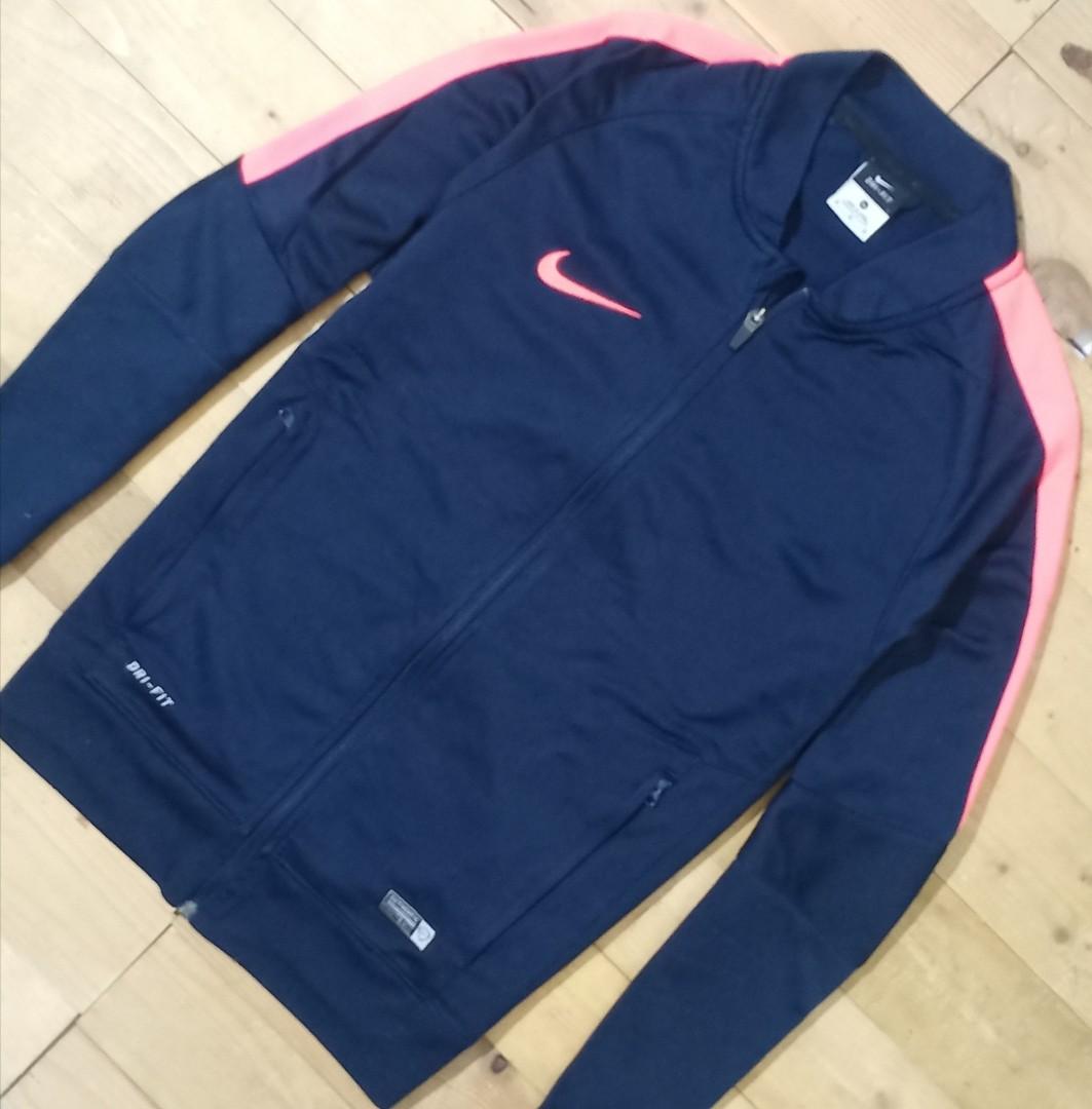 jaket dri fit