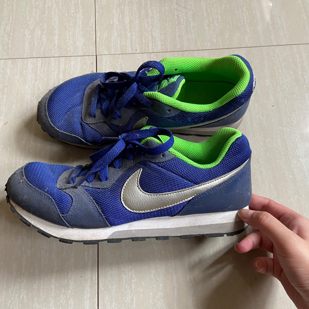 nike md runner womens