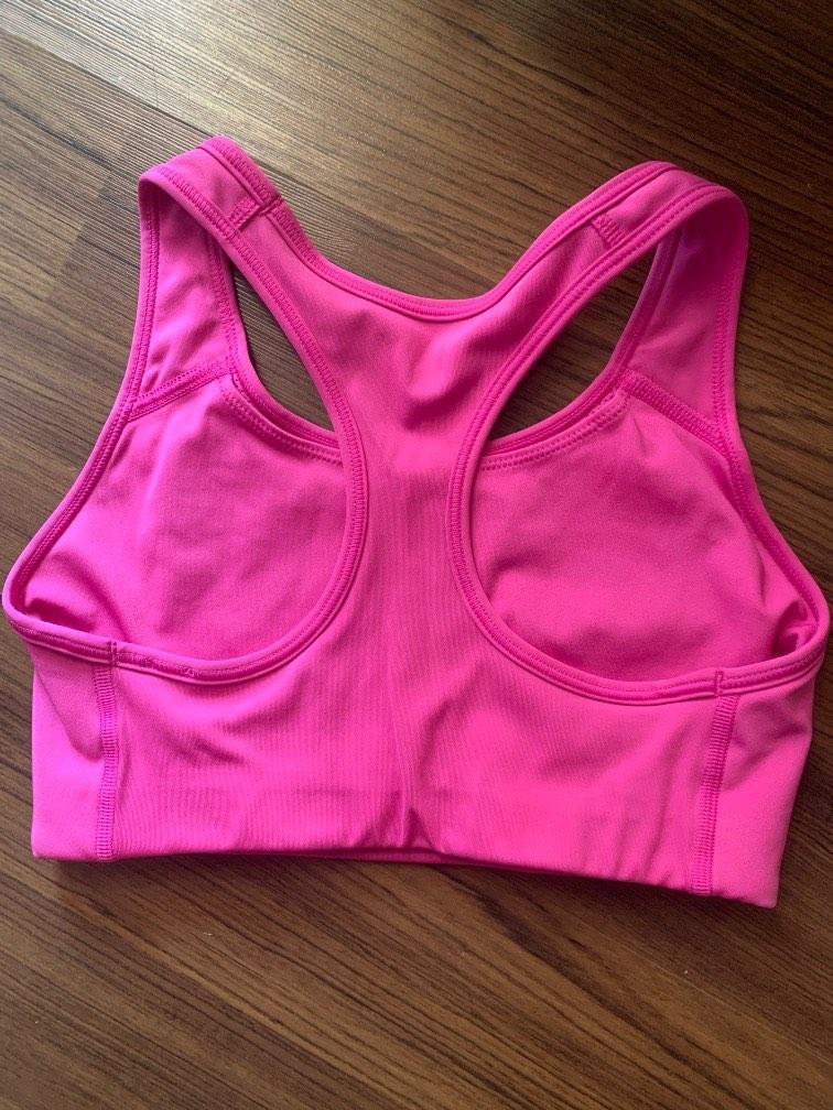 Nike swoosh pink sport bra, Olah Raga, Baju Olahraga di Carousell