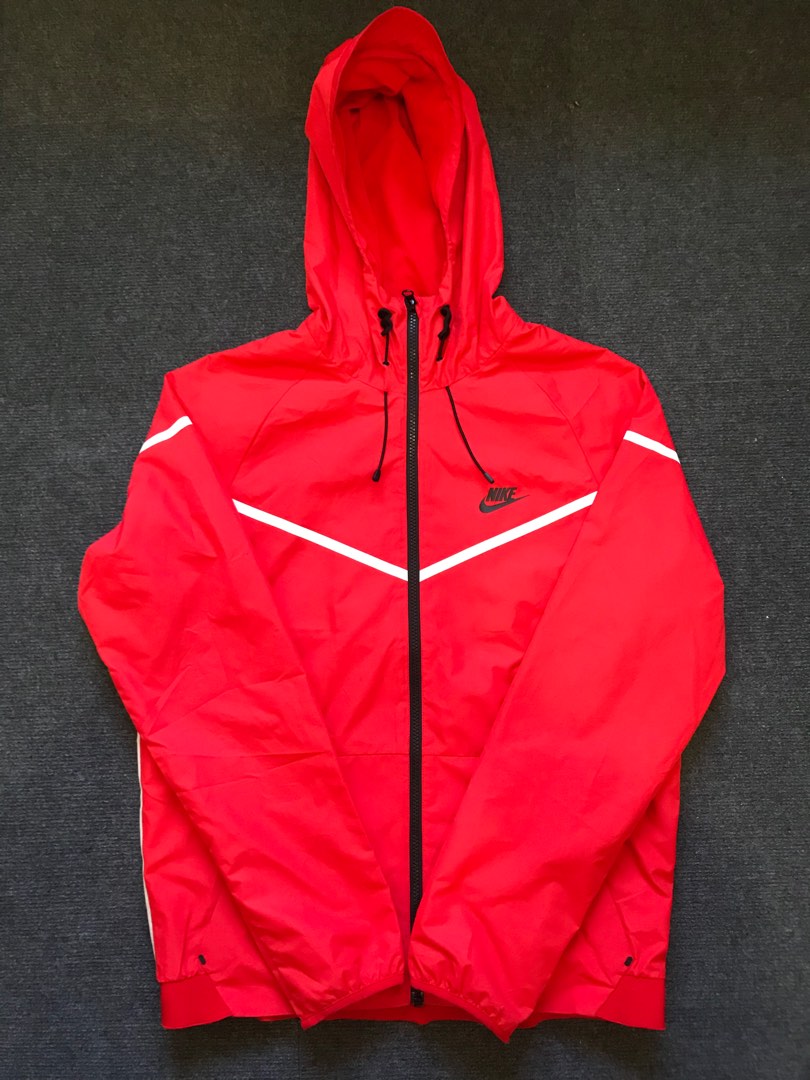 nike windbreaker fleece