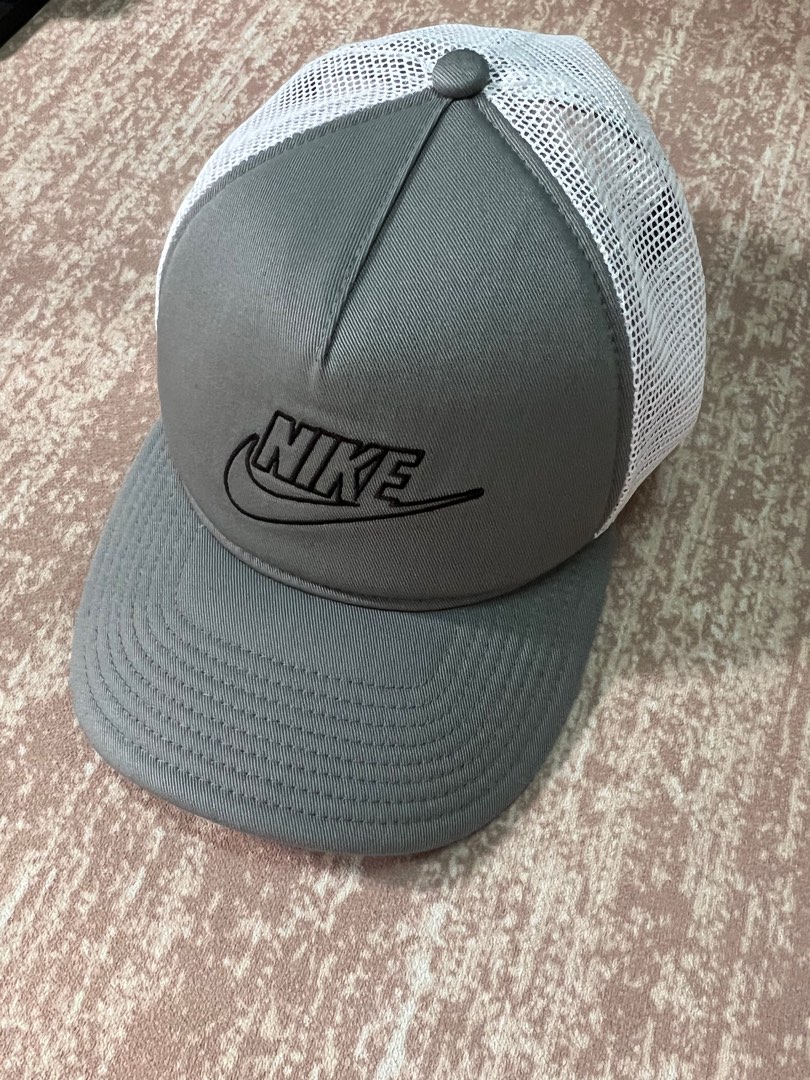 trucker nike cap