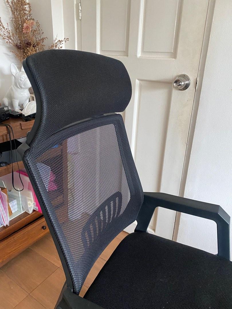 Office Chair (Category: Office Furniture & Fixtures) located in Paranaque City. Submitted by melsdeclutters (Listing ID 1193156599, Image 3). Description: Ergonomic office chair No issues Height adjustable Rfs: decluttering .