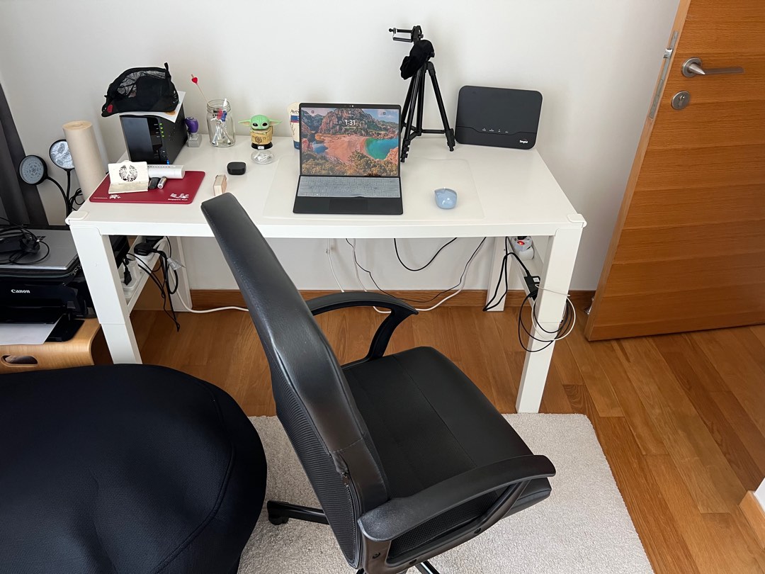 IKEA PAHL Desk Height Adjustable, Furniture & Home Living, Furniture