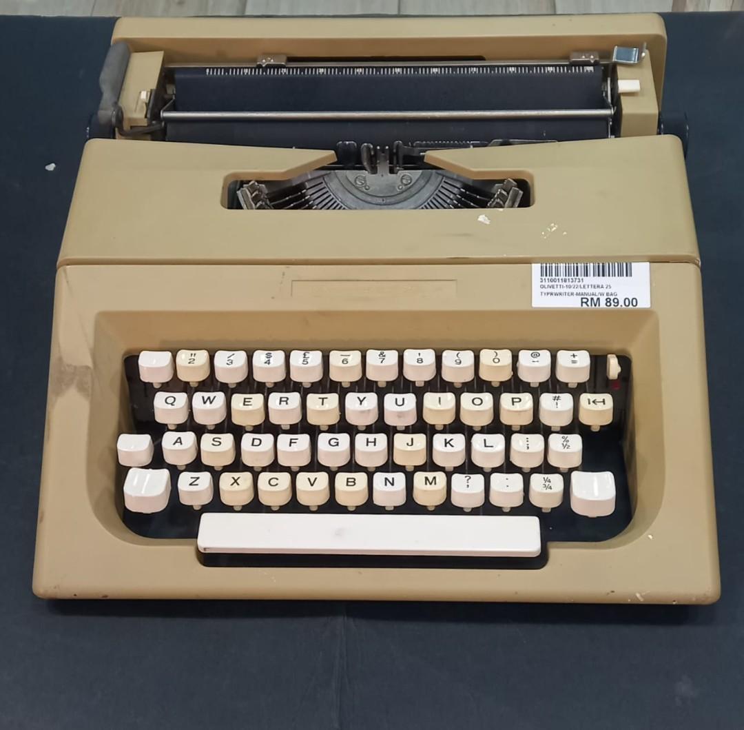 Olivetti -Lettera 25 -Old vintage Typewriter Display Only ...