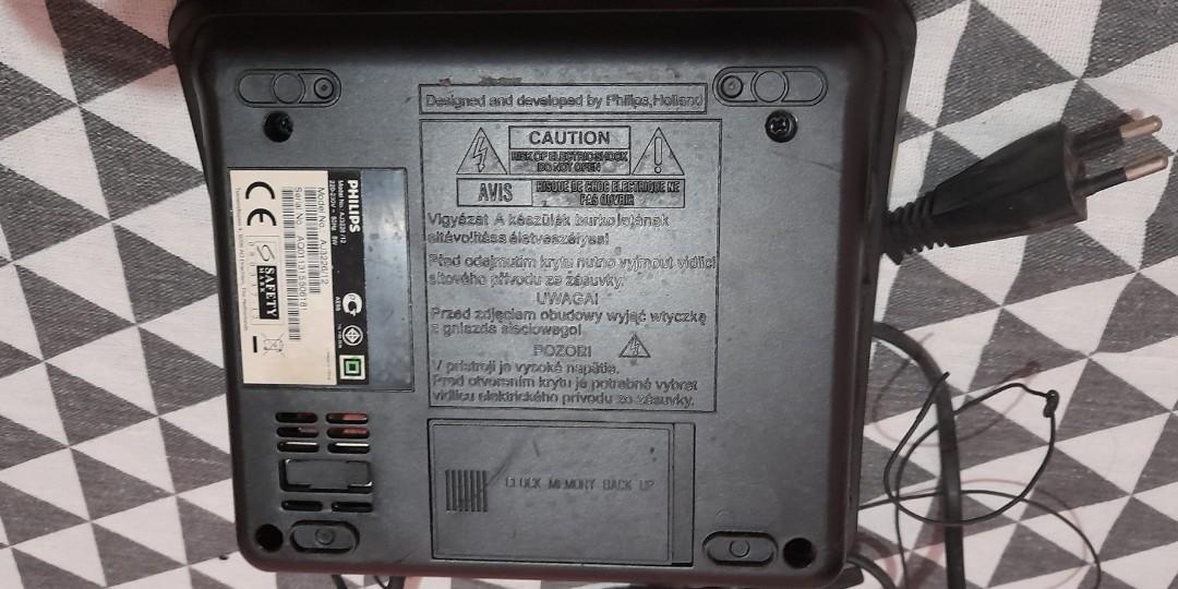 Philips AM/FM Radio (Category: Portable Music Players) located in Caloocan City. Submitted by mariefrenz (Listing ID 1193142338, Image 3). Description: Philips Radio 🔸️still working (AM/FM Radio) 🔸️ tim3 set (not sure if maiset pa sa tama) ---- See details below: ✅ ITEM PAYMENT FIRST thru GCash ✅ Shipping: Gogo Express courier (sf rate shoulder by buyer-direct payment to rider); 3-5days shipping time ✅Send proof of payment; shipping will be pro