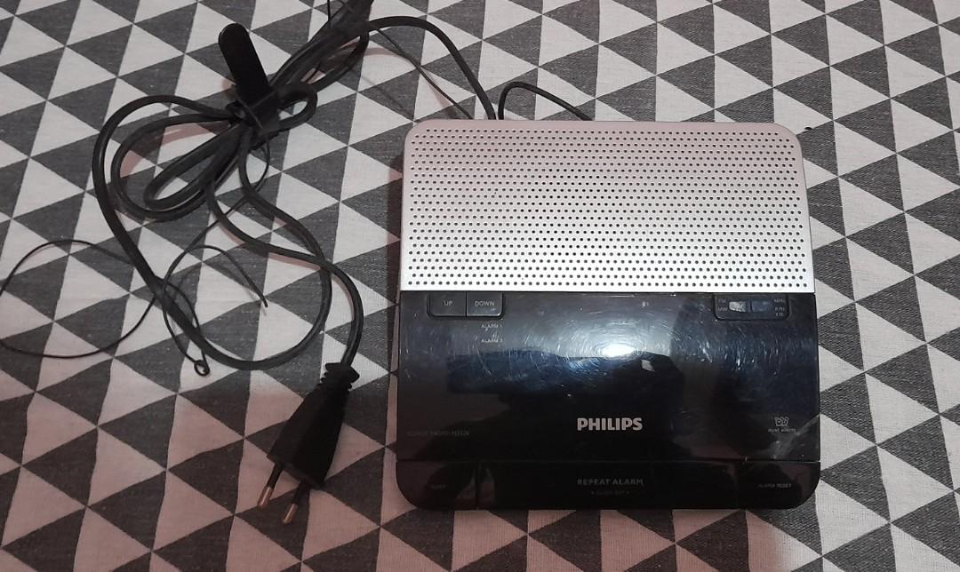Philips AM/FM Radio (Category: Portable Music Players) located in Caloocan City. Submitted by mariefrenz (Listing ID 1193142338, Image 2). Description: Philips Radio 🔸️still working (AM/FM Radio) 🔸️ tim3 set (not sure if maiset pa sa tama) ---- See details below: ✅ ITEM PAYMENT FIRST thru GCash ✅ Shipping: Gogo Express courier (sf rate shoulder by buyer-direct payment to rider); 3-5days shipping time ✅Send proof of payment; shipping will be pro