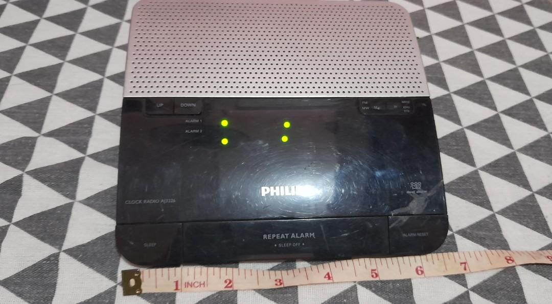 Philips AM/FM Radio (Category: Portable Music Players) located in Caloocan City. Submitted by mariefrenz (Listing ID 1193142338, Image 1). Description: Philips Radio 🔸️still working (AM/FM Radio) 🔸️ tim3 set (not sure if maiset pa sa tama) ---- See details below: ✅ ITEM PAYMENT FIRST thru GCash ✅ Shipping: Gogo Express courier (sf rate shoulder by buyer-direct payment to rider); 3-5days shipping time ✅Send proof of payment; shipping will be pro