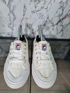 Preloved authentic Fila half shoes