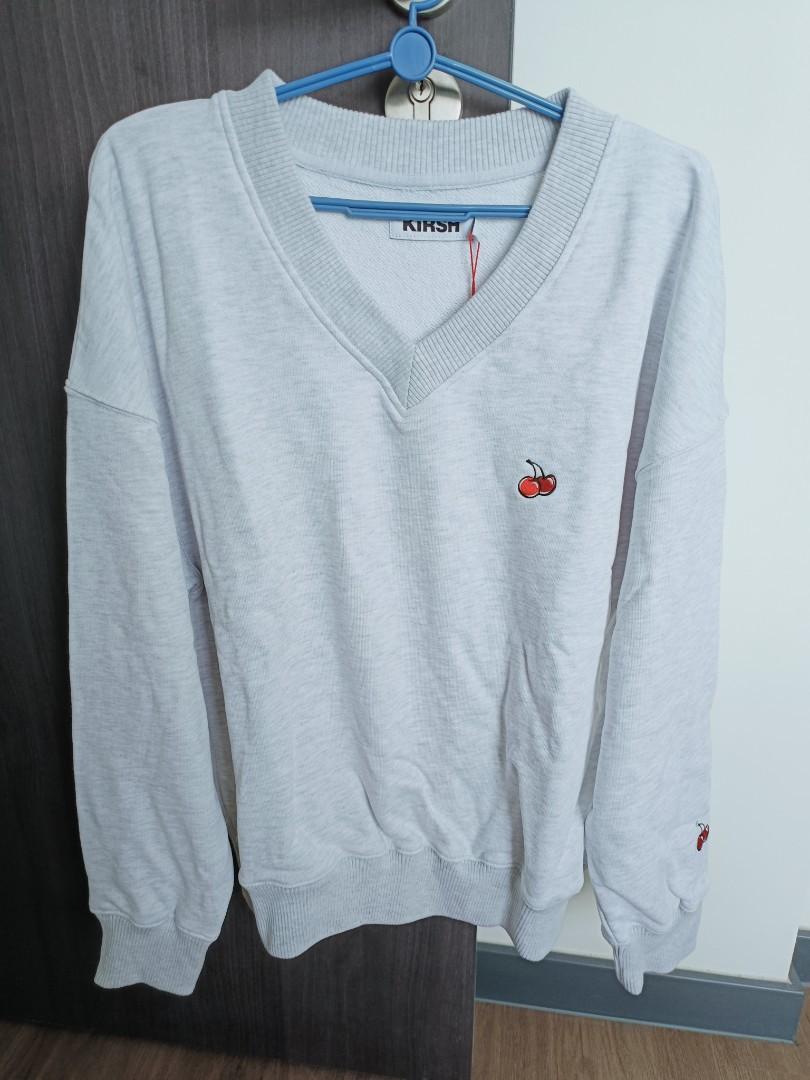 Pullover (Category: Longsleeves) located in Singapore. Submitted by leehuihoon78 (Listing ID 1136674519, Image 5). Description: 1. Light blue ($5) Ptp (1 round): 104cm Length: 60cm 65% cotton 35% polyester 2. Black ($10) - only worn once Ptp (1 round): 120cm Length: 65.5cm 3. Korean Street wear brand: Kirsh (brand new) - $25 Measurements: Ptp: 62cm Shoulder length: 67cm Pullover length: 66cm Sleeve length: 53cm Selling it as the size is way too b
