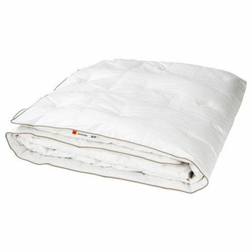 Quilt Duvet Ikea BLEKVIDE bulu angsa 240x220, Perabotan Rumah di Carousell