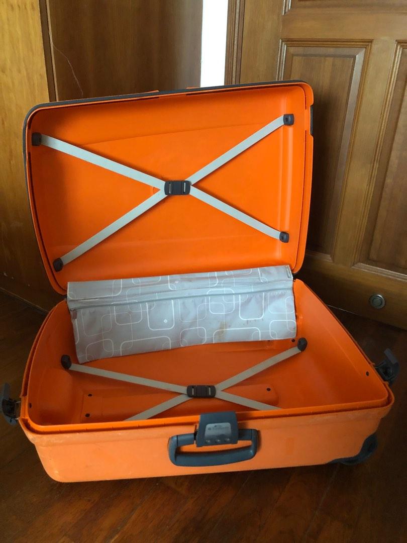 Samsonite Hard Luggage, Hobbies & Toys, Travel, Luggage on Carousell