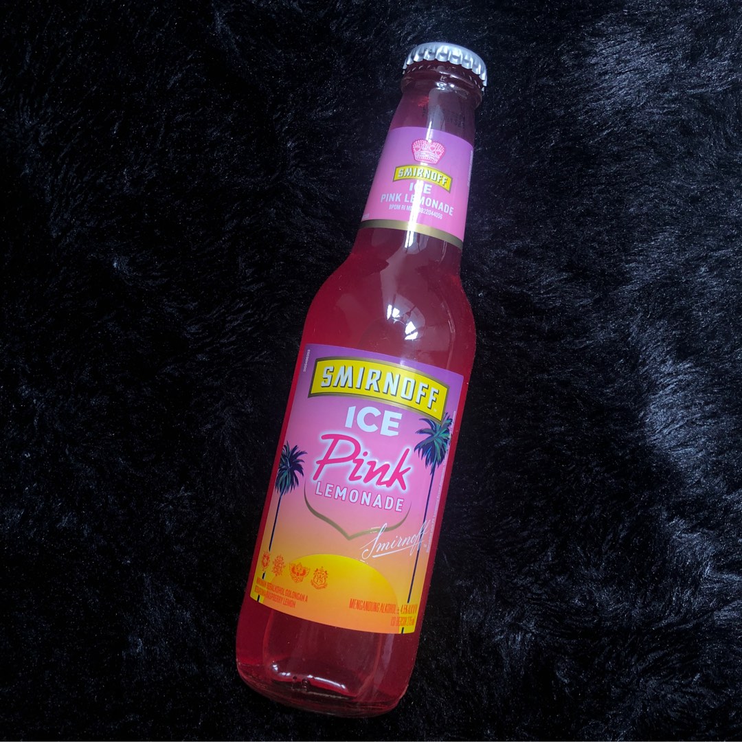 SMIRNOFF Ice Pink Lemonade, Makanan & Minuman, Makanan Instan di