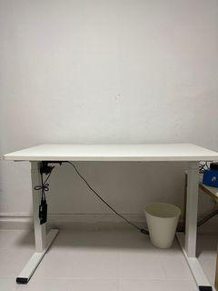 Standing table computer table